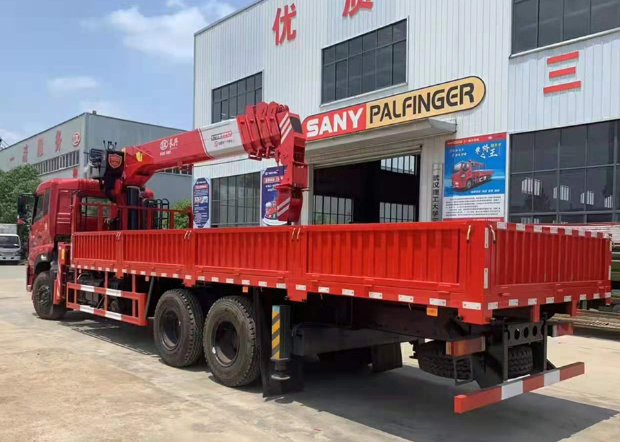 東風(fēng)天龍長興12噸隨車吊