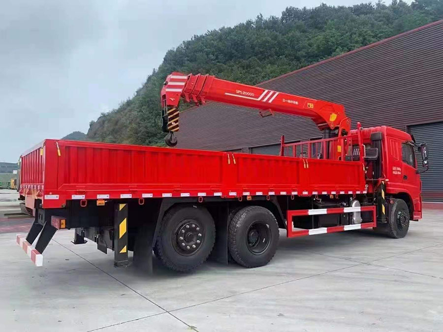 三環(huán)昊龍上裝三一8噸隨車吊
